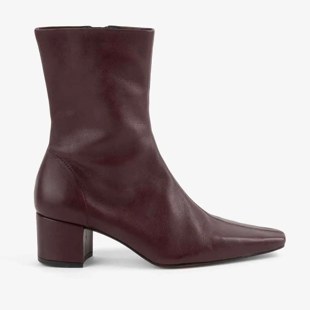 Carlton Boot - Maroon