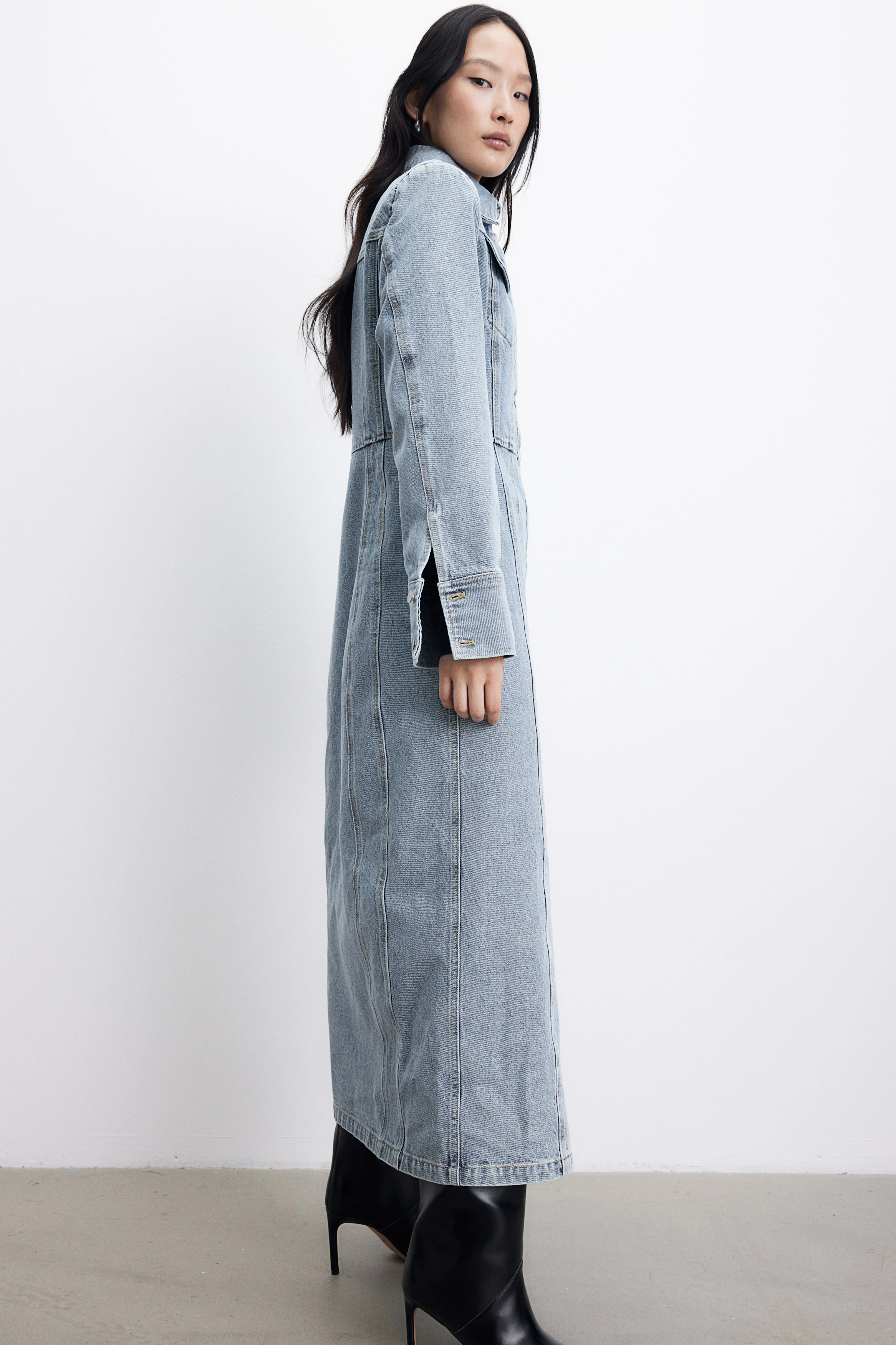 Denim shirt dress - Long sleeve - Long - Light denim blue - Ladies | H&M GB