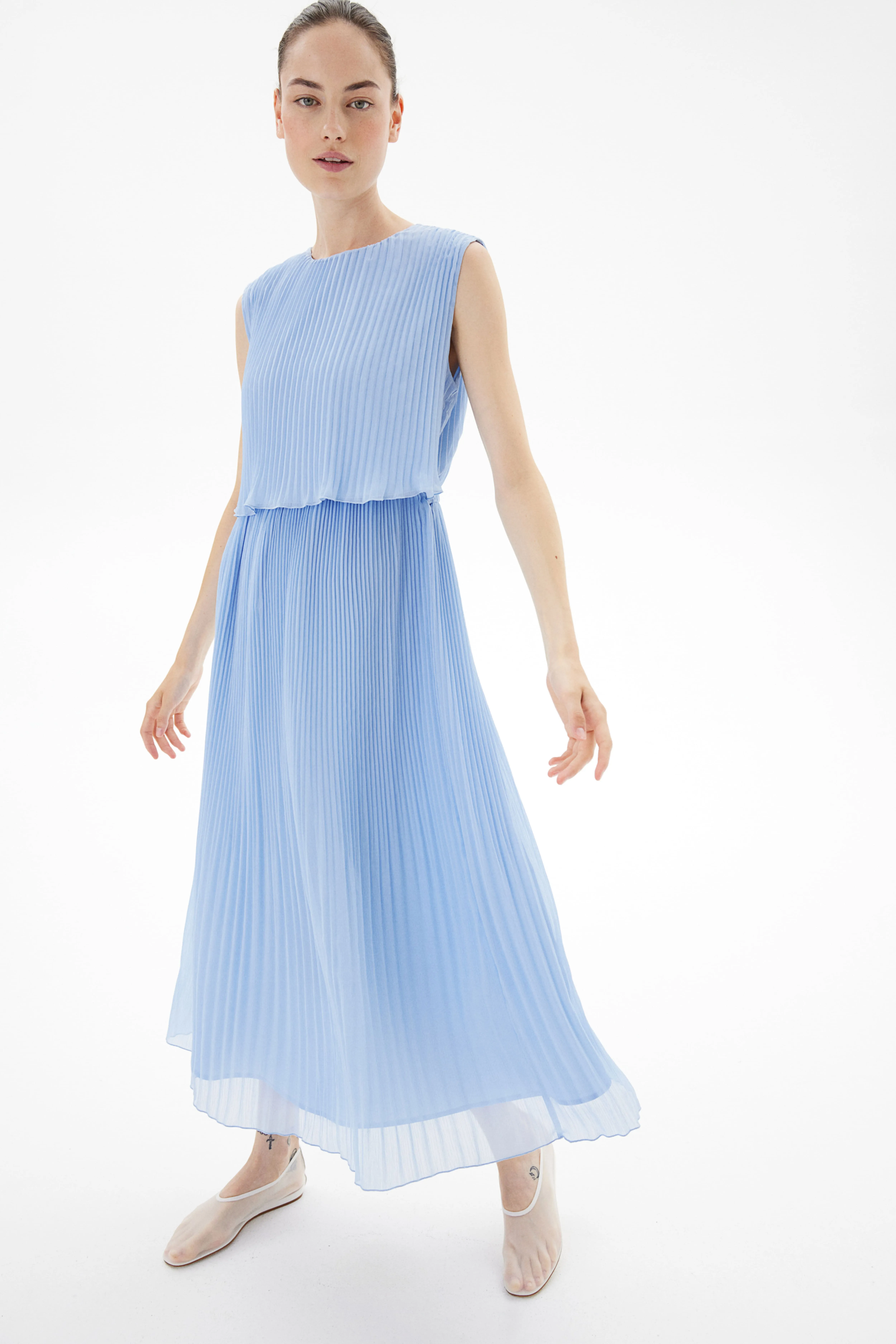 MAMA Pleated nursing dress - Round neck - Sleeveless - Light blue - Ladies | H&M GB