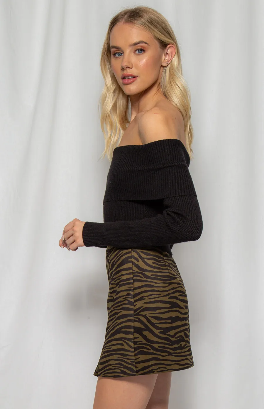 Off the Shoulder Knit Crop (WKN239)