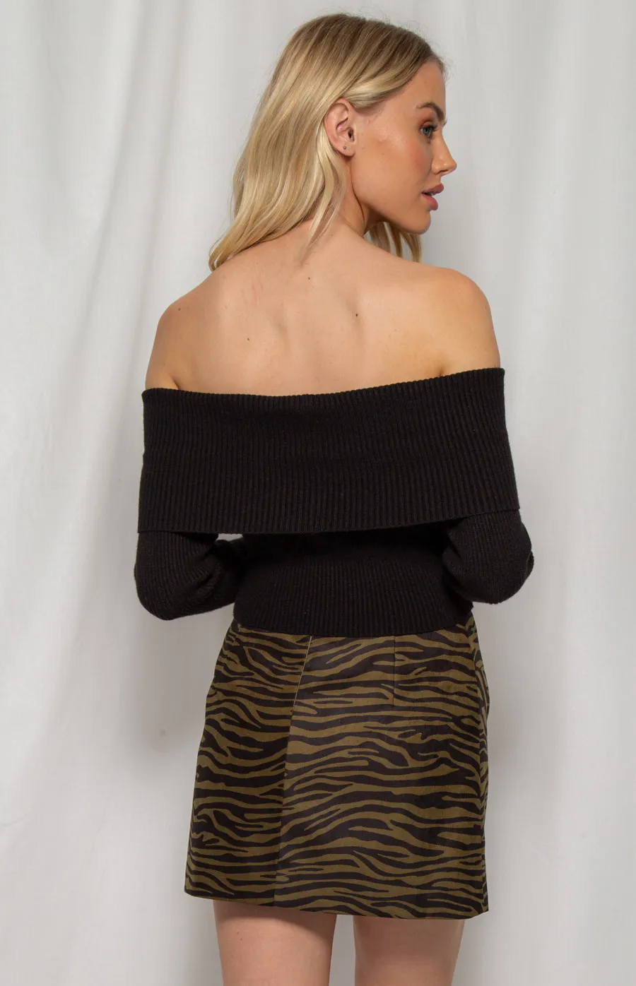 Off the Shoulder Knit Crop (WKN239)