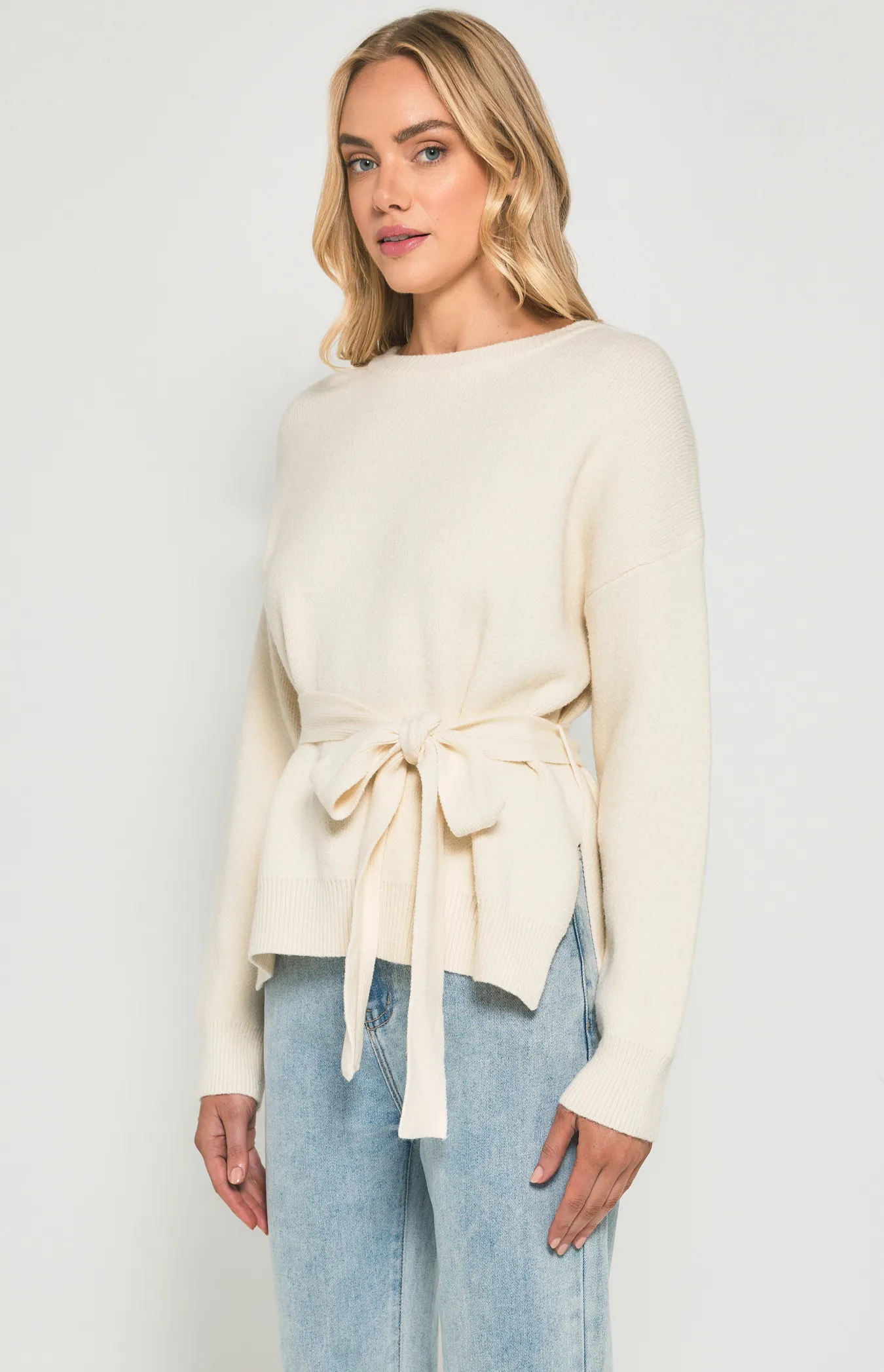 Round Neck Knit with Optional Belt (AKN800)