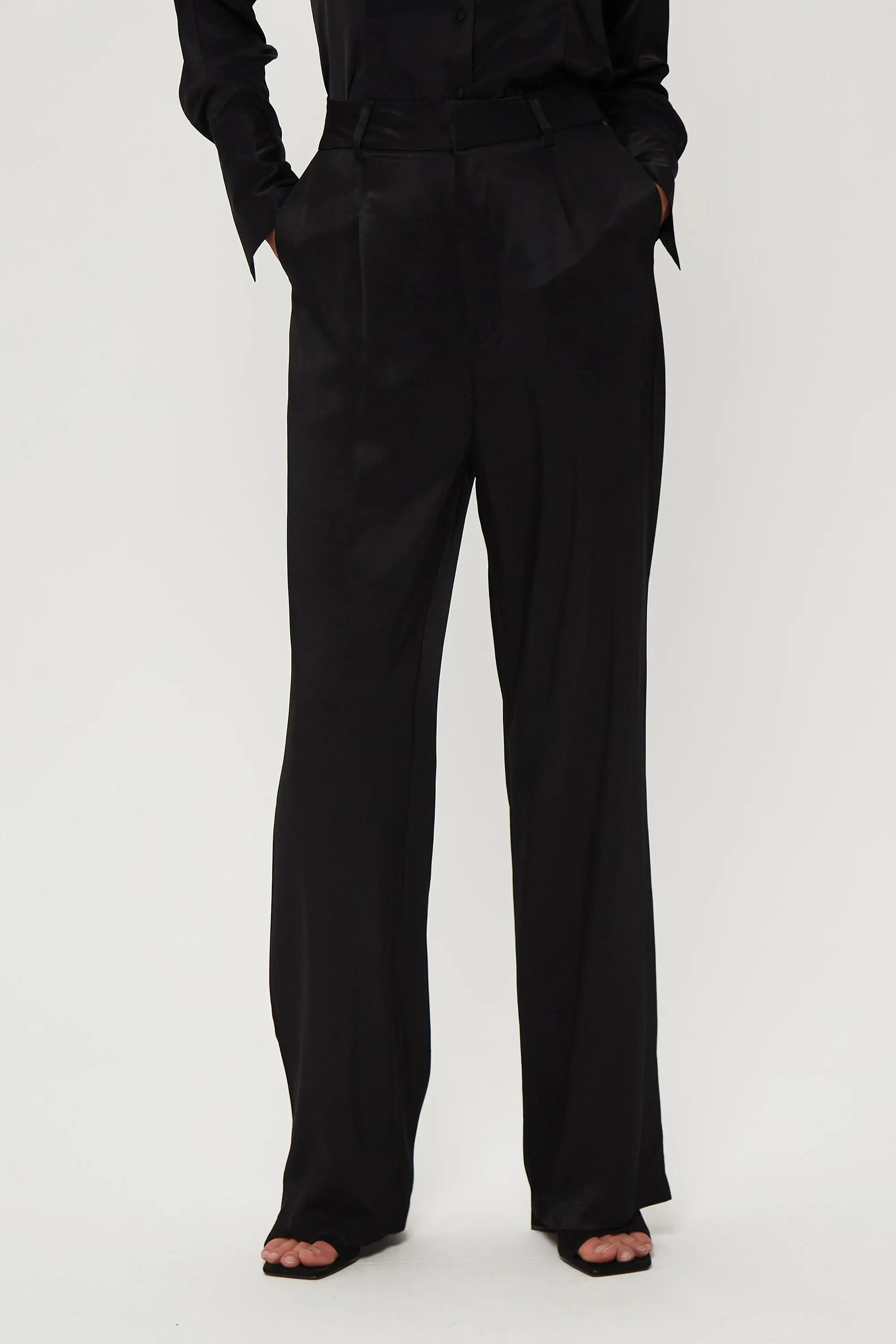 Under Current Tailored Trouser - Black