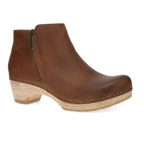 Women's Dansko Lizanne Boot Color: Tan Oiled